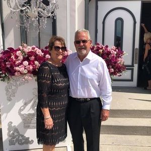 Meet your Posher, Delores oliveira